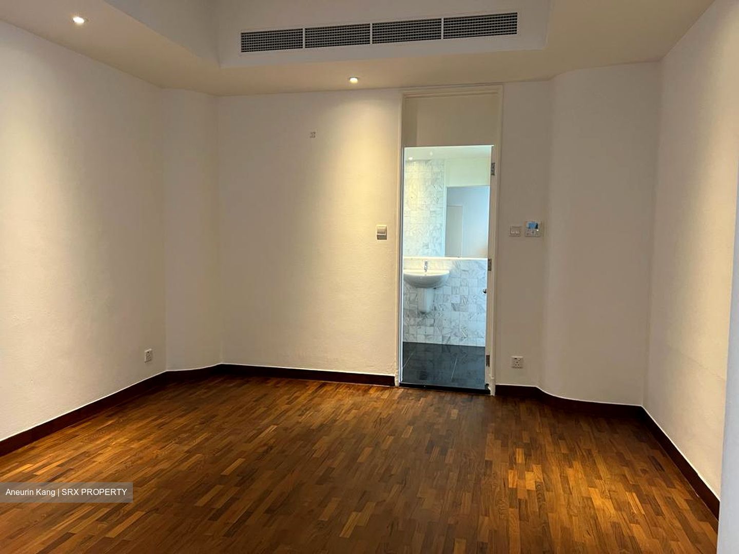 The Colonnade (D10), Condominium #408342941